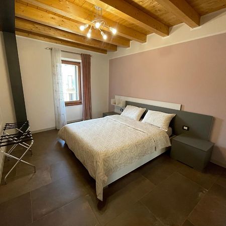 Dimora Rosso San Zeno - Wifi Veloce E Adatto Per Famiglie Verona Dış mekan fotoğraf