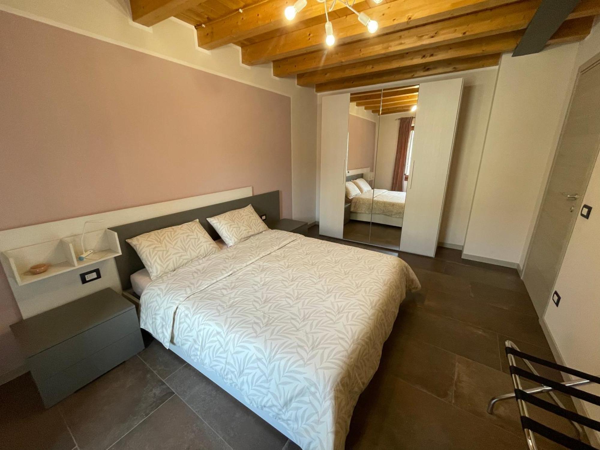 Dimora Rosso San Zeno - Wifi Veloce E Adatto Per Famiglie Verona Dış mekan fotoğraf