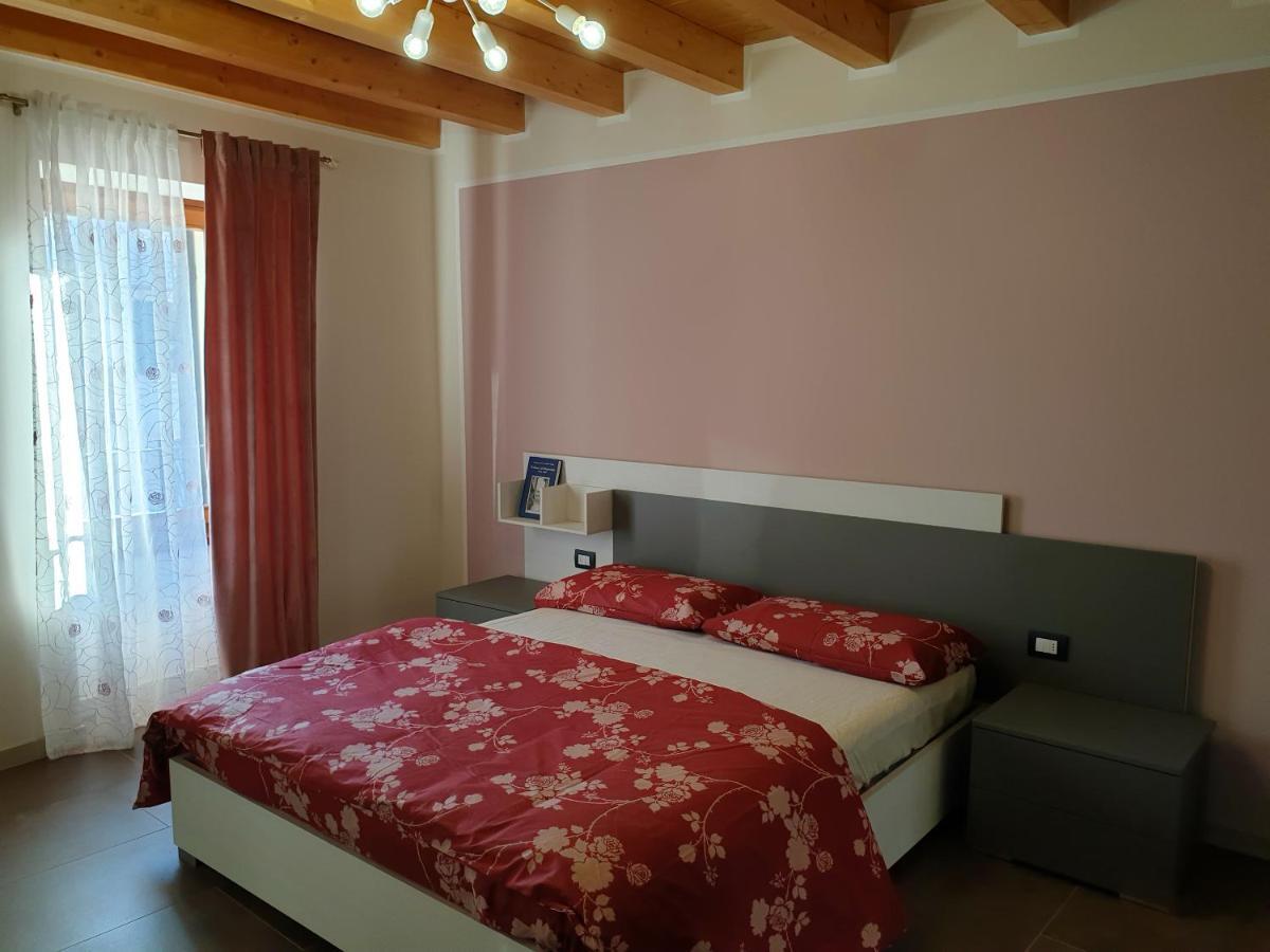 Dimora Rosso San Zeno - Wifi Veloce E Adatto Per Famiglie Verona Dış mekan fotoğraf