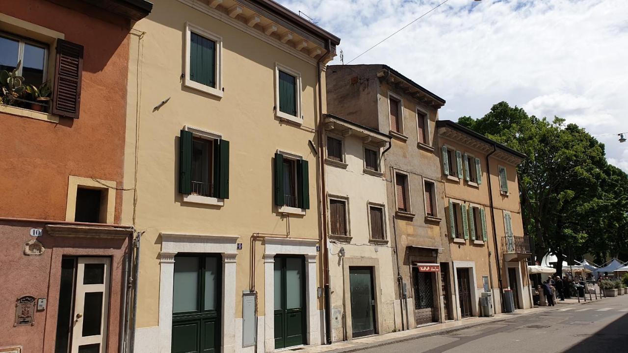 Dimora Rosso San Zeno - Wifi Veloce E Adatto Per Famiglie Verona Dış mekan fotoğraf