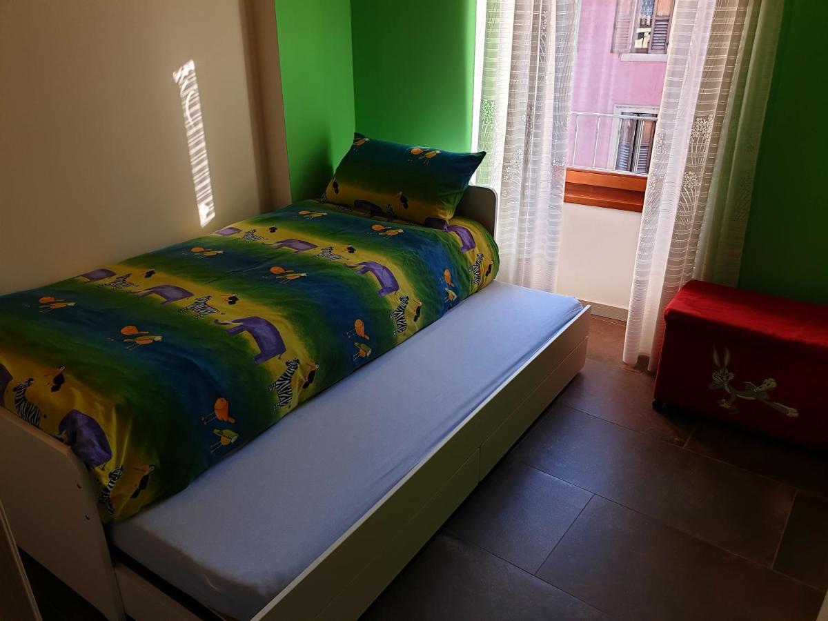 Dimora Rosso San Zeno - Wifi Veloce E Adatto Per Famiglie Verona Dış mekan fotoğraf