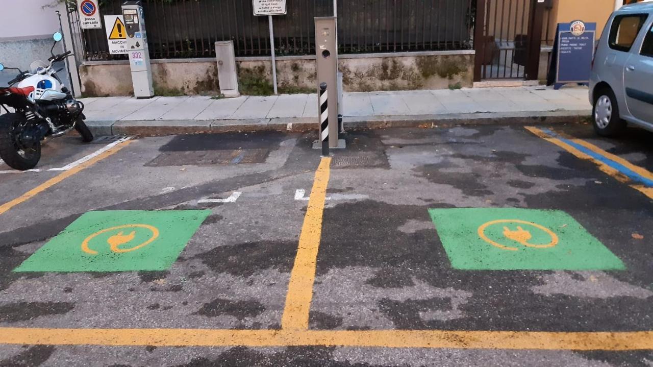 Dimora Rosso San Zeno - Wifi Veloce E Adatto Per Famiglie Verona Dış mekan fotoğraf